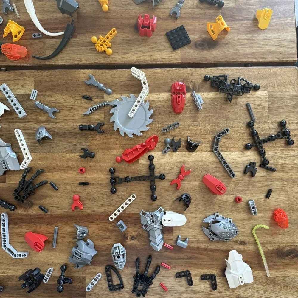 LEGO BIONICLE Hero Factory Bulk Lot of 200+ Parts Pieces 1 LB+ SEE PICTURES!